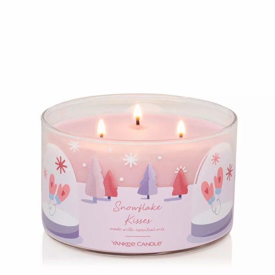 * Yankee Candle Snowflake Kisses 3-Wick Tumbler Candle | Candles